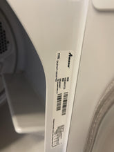 Load image into Gallery viewer, Amana Washer and Gas Dryer Set - 4947 - 3425