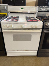 Load image into Gallery viewer, Hotpoint Gas Stove - 2257
