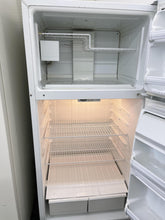 Load image into Gallery viewer, Hotpoint Refrigerator - 8359