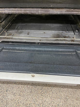 Load image into Gallery viewer, Kenmore Gas Stove - 6582