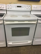 Load image into Gallery viewer, GE White Electric Stove - 6492
