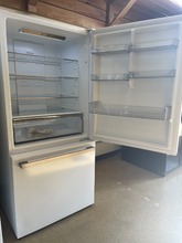 Load image into Gallery viewer, Hisense Bottom Freezer Refrigerator - 1973