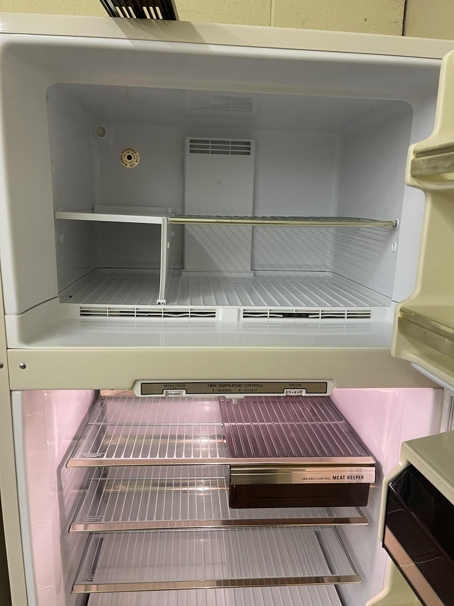 Montgomery Ward 3.2 Cu. Ft. Refrigerator