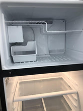 Load image into Gallery viewer, GE Refrigerator - 0544