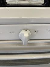 Load image into Gallery viewer, Kenmore Gas Stove - 4915