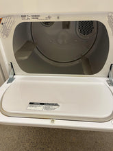Load image into Gallery viewer, Kenmore Washer and Electric Dryer Set - 6630 - 4465