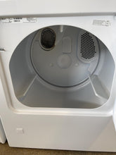 Load image into Gallery viewer, Amana Washer and Gas Dryer Set - 7362 - 3157