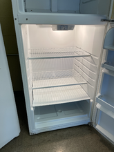 Load image into Gallery viewer, Roper Refrigerator - 2907