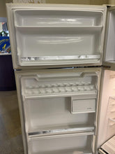 Load image into Gallery viewer, Kenmore Refrigerator - 5268