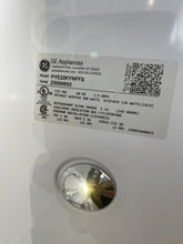 Load image into Gallery viewer, GE French Door Stainless Refrigerator- 4122