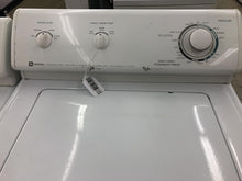 Load image into Gallery viewer, Maytag Washer and Gas Dryer Set - 1490-1492