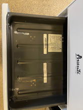 Load image into Gallery viewer, Avanti 20" Gas Stove - 3612