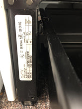 Load image into Gallery viewer, GE Electric Stove - 0699