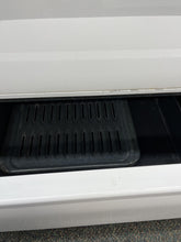 Load image into Gallery viewer, Hotpoint Electric Stove - 5753