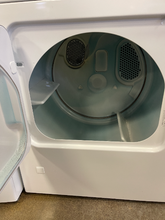 Load image into Gallery viewer, Amana Washer and Gas Dryer Set - 2904 - 2626