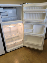 Load image into Gallery viewer, GE Refrigerator - 0189