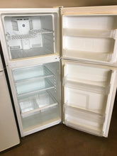 Load image into Gallery viewer, GE Refrigerator - 6202