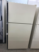 Load image into Gallery viewer, Kenmore Refrigerator - 9695