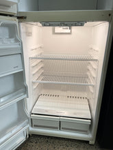 Load image into Gallery viewer, Kenmore Refrigerator - 5268