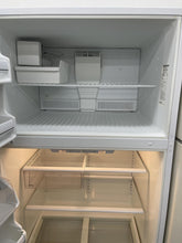 Load image into Gallery viewer, Admiral Refrigerator - 9685
