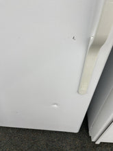Load image into Gallery viewer, GE Refrigerator - 6231