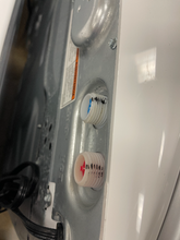 Load image into Gallery viewer, Kenmore Washer and Electric Dryer Set - 3160 - 3159