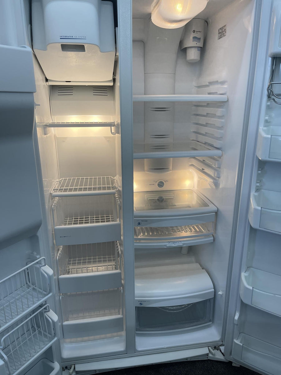 GE Side by Side Refrigerator - 9320 – Shorties Appliances