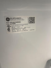 Load image into Gallery viewer, GE Refrigerator - 3800