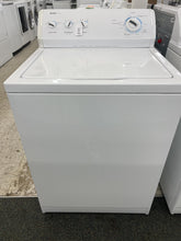 Load image into Gallery viewer, Kenmore Washer and Electric Dryer Set - 8896-5218