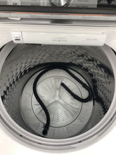 Load image into Gallery viewer, NEW Maytag Washer and Gas Dryer Set - 2730-8718