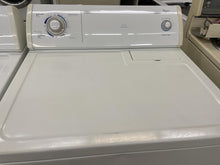 Load image into Gallery viewer, Whirlpool Washer and Gas Dryer Set - 3670-8483