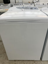 Load image into Gallery viewer, Fisher-Paykel Washer and Gas Dryer Set - 8201-1158