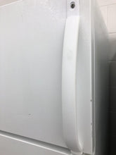 Load image into Gallery viewer, Small Brand Refrigerator - 1137