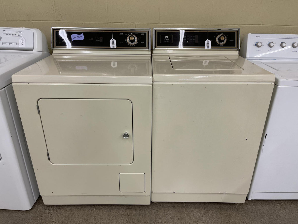 Washer gas store dryer set