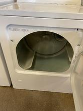 Load image into Gallery viewer, Amana Washer and Gas Dryer Set - 1618 - 1198