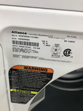 Load image into Gallery viewer, Speed Queen Front Load Washer and Gas Dryer Set