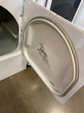 Load image into Gallery viewer, Amana Washer and Gas Dryer Set - 1618 - 1198