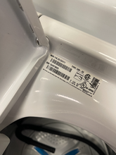 Load image into Gallery viewer, Kenmore Washer and Electric Dryer Set - 3160 - 3159