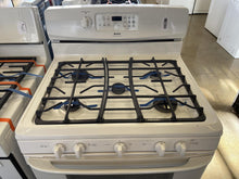 Load image into Gallery viewer, Kenmore Gas Stove - 4915