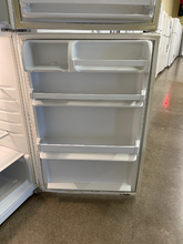 Load image into Gallery viewer, Roper Refrigerator - 2907