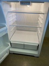 Load image into Gallery viewer, Hotpoint Refrigerator - 7876