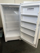 Load image into Gallery viewer, Kenmore Freezer - 8307
