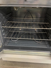 Load image into Gallery viewer, Frigidaire White Stove - 7913
