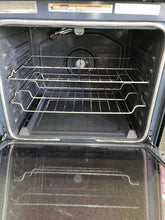 Load image into Gallery viewer, Whirlpool Gas Stove - 1818
