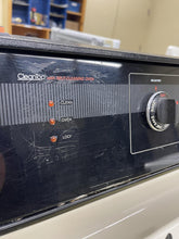 Load image into Gallery viewer, Whirlpool Gas Stove - 3732
