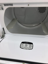 Load image into Gallery viewer, Kenmore Washer and Gas Dryer Set - 5157-0446