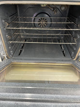 Load image into Gallery viewer, Whirlpool Gas Stove - 3996