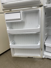 Load image into Gallery viewer, Hotpoint Refrigerator - 2906