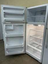 Load image into Gallery viewer, GE Refrigerator - 3800