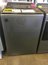 Load image into Gallery viewer, Whirlpool Washer and Gas Dryer - 8526-6640